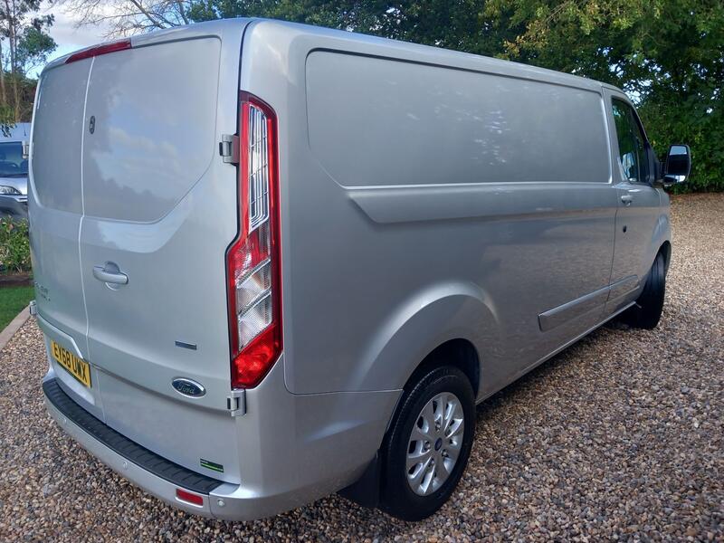 FORD TRANSIT CUSTOM