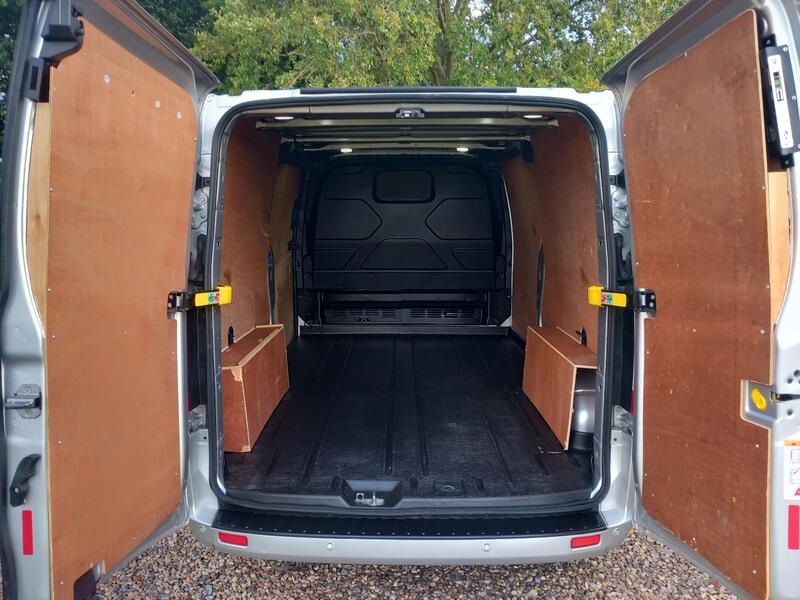 FORD TRANSIT CUSTOM