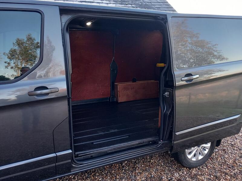 FORD TRANSIT CUSTOM