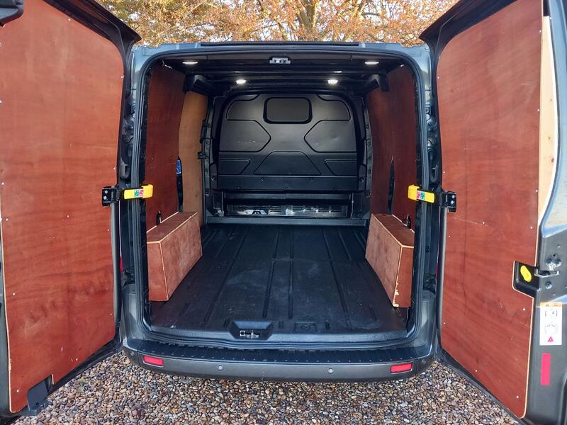 FORD TRANSIT CUSTOM