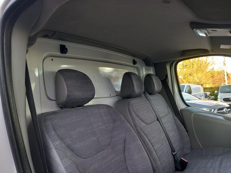 RENAULT TRAFIC