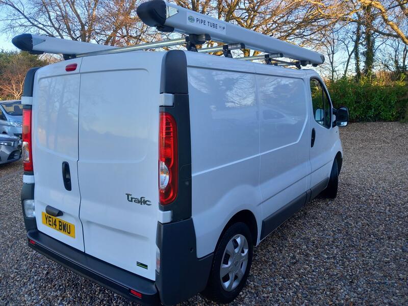 RENAULT TRAFIC