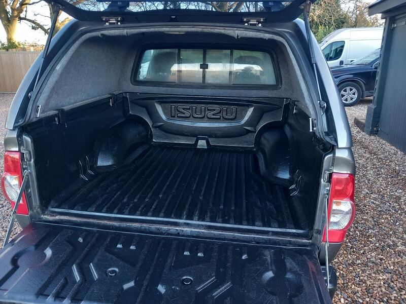 ISUZU RODEO