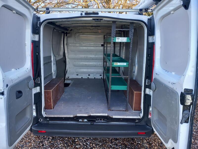 RENAULT TRAFIC