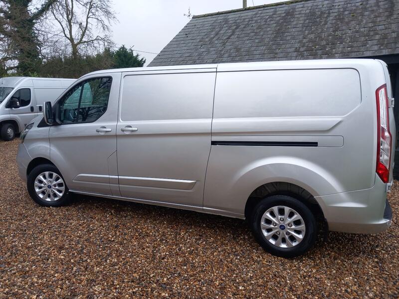 FORD TRANSIT CUSTOM