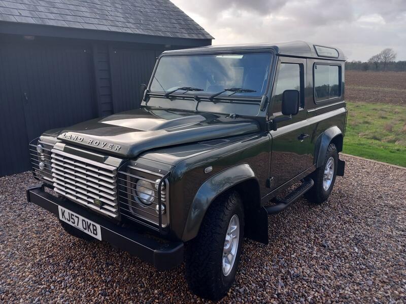 LAND ROVER DEFENDER