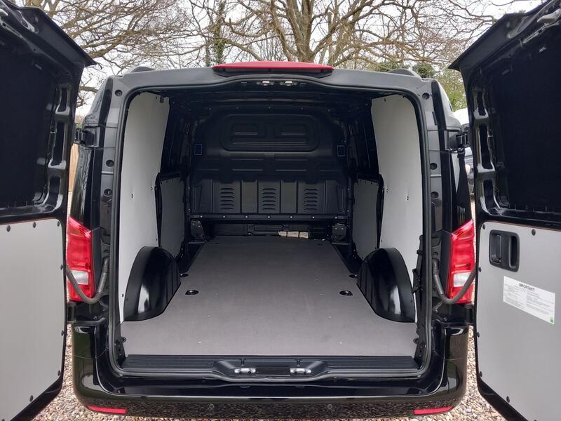 MERCEDES-BENZ VITO