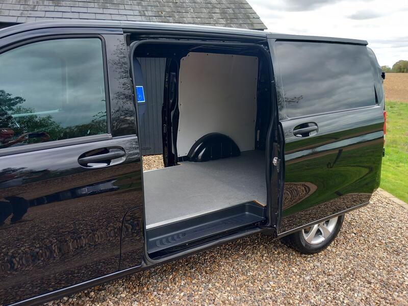 MERCEDES-BENZ VITO