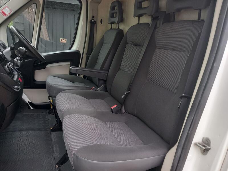 PEUGEOT BOXER