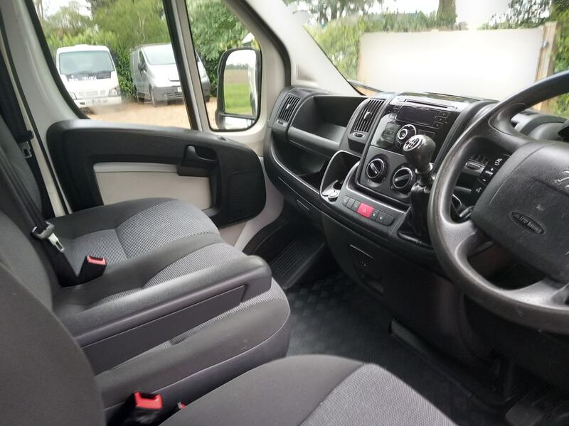 PEUGEOT BOXER