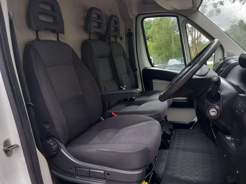 PEUGEOT BOXER