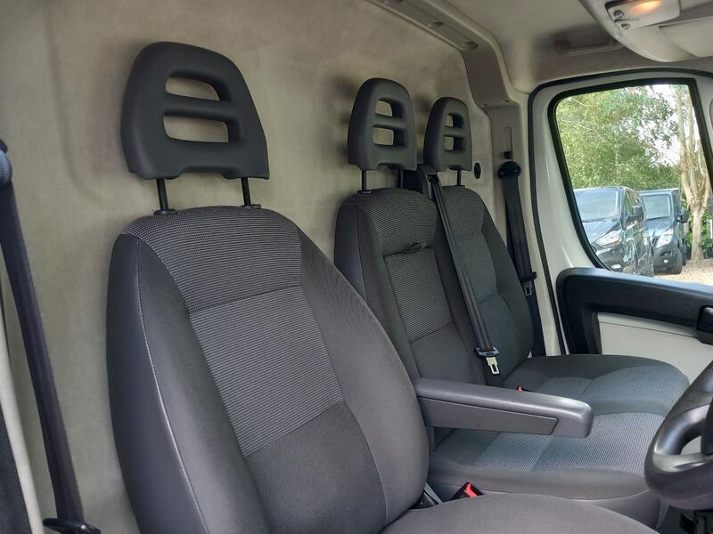 PEUGEOT BOXER