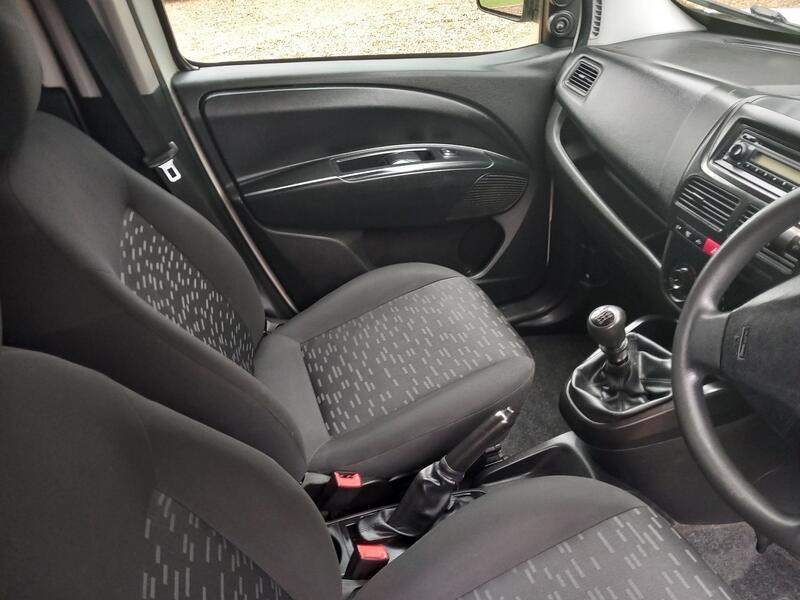VAUXHALL COMBO