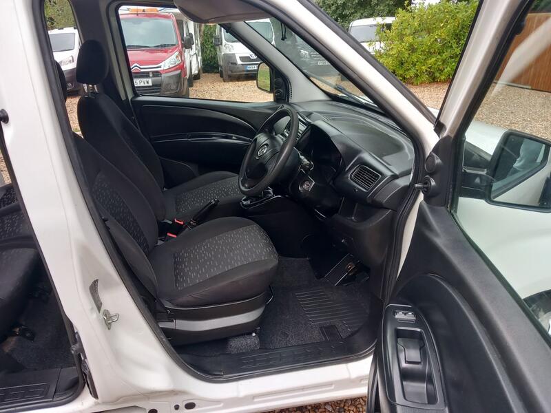 VAUXHALL COMBO