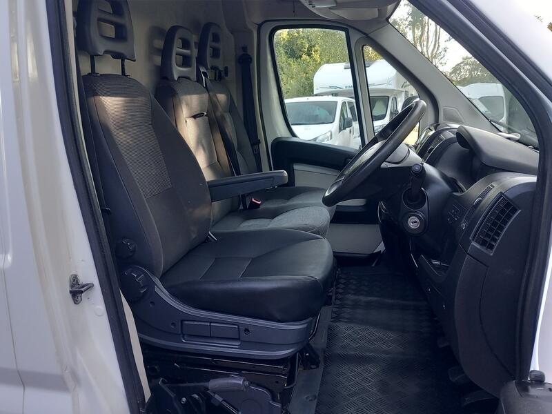 PEUGEOT BOXER