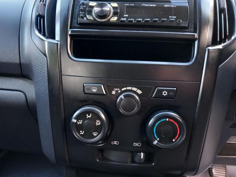 ISUZU D-MAX