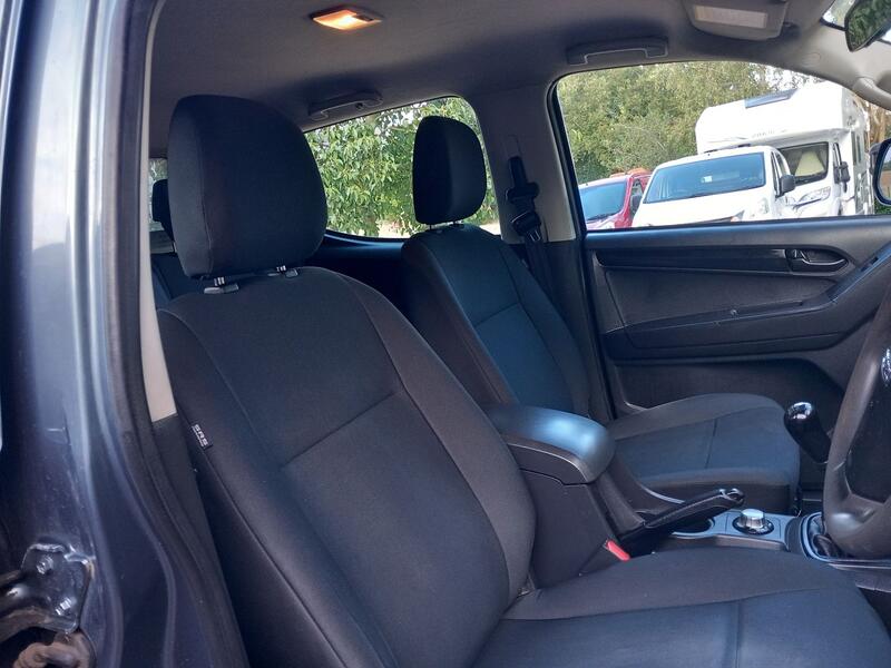 ISUZU D-MAX