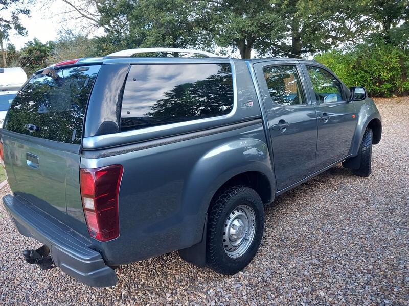 ISUZU D-MAX