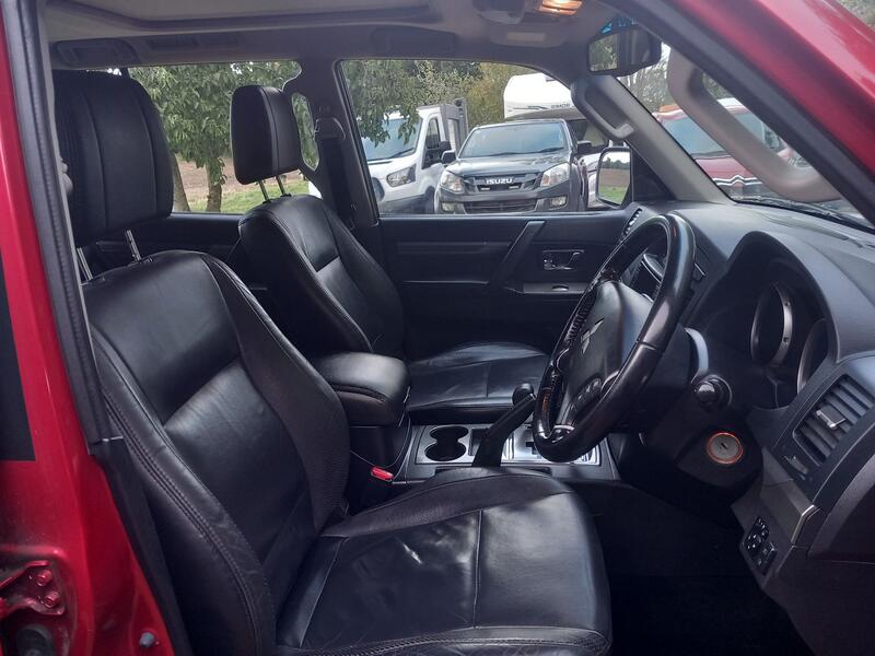 MITSUBISHI SHOGUN