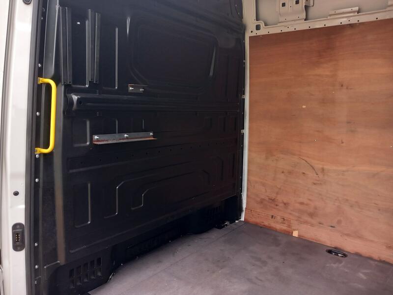 VOLKSWAGEN CRAFTER