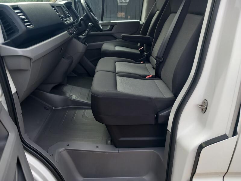 VOLKSWAGEN CRAFTER