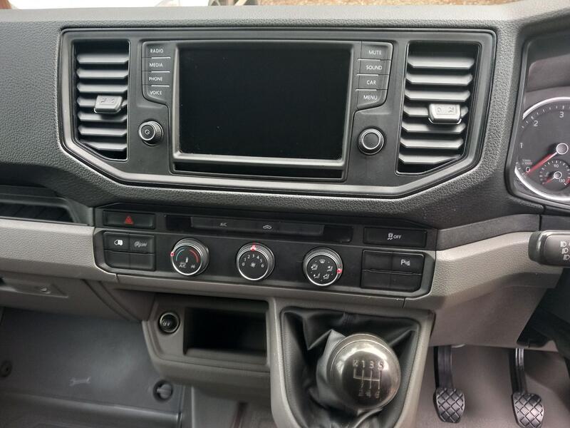 VOLKSWAGEN CRAFTER