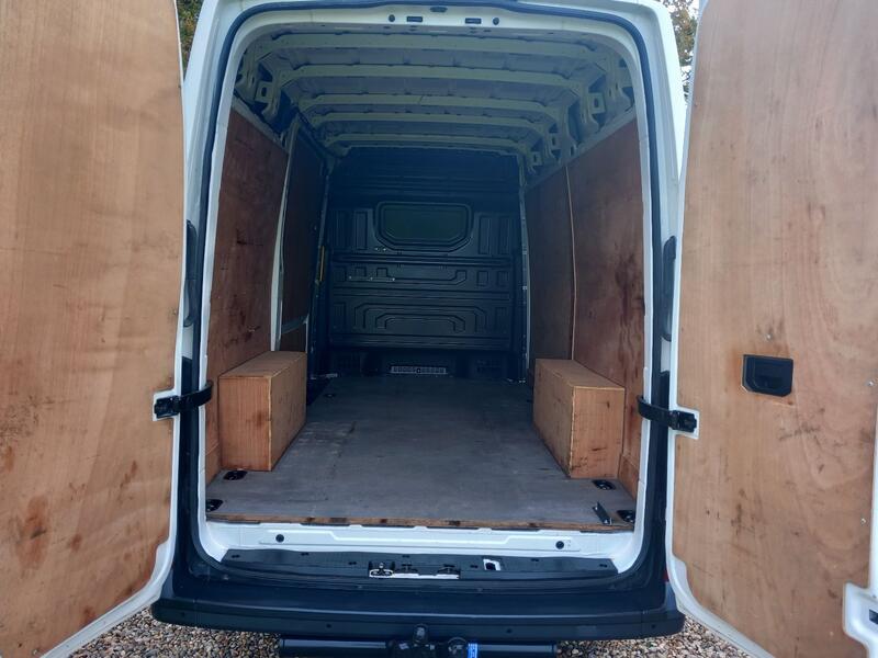 VOLKSWAGEN CRAFTER