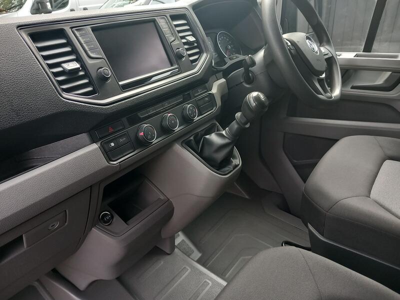 VOLKSWAGEN CRAFTER