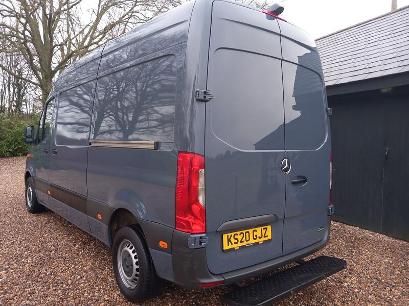 MERCEDES-BENZ SPRINTER