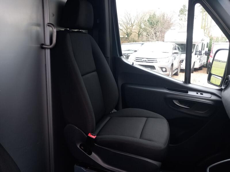 MERCEDES-BENZ SPRINTER