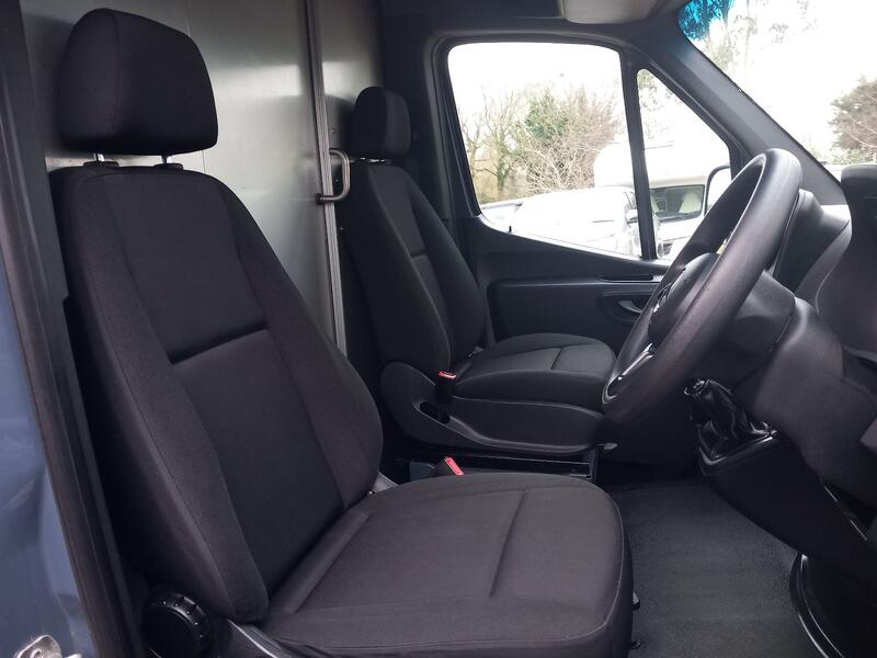 MERCEDES-BENZ SPRINTER