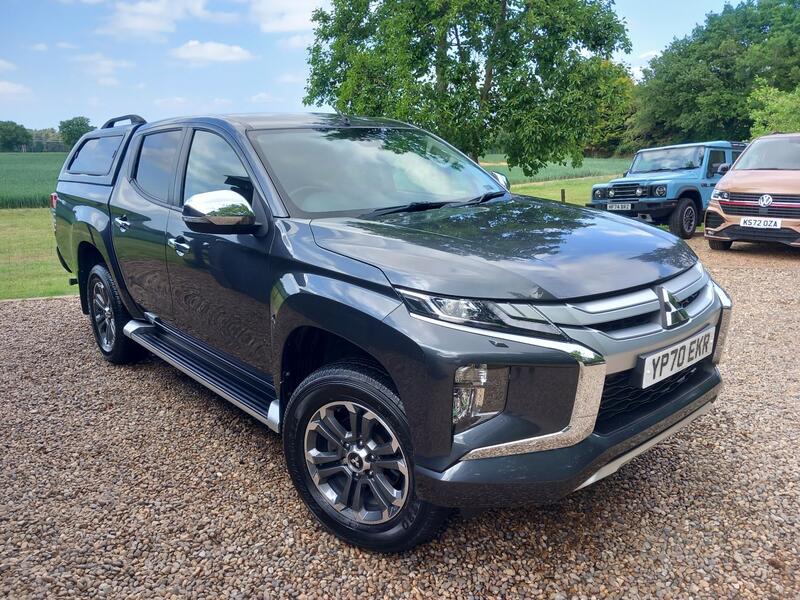 View MITSUBISHI L200 2.2 DI-D DC Warrior