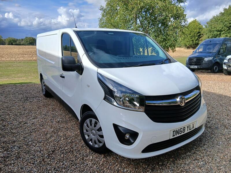 View VAUXHALL VIVARO 1.6 CDTi 2900 Sportive
