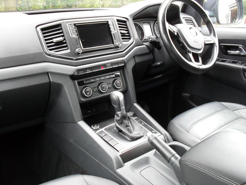 VOLKSWAGEN AMAROK