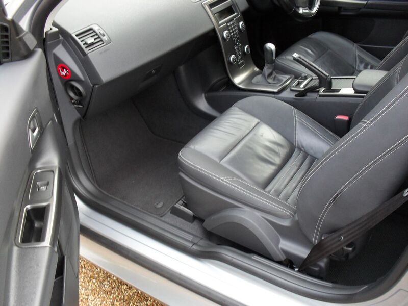 VOLVO C30