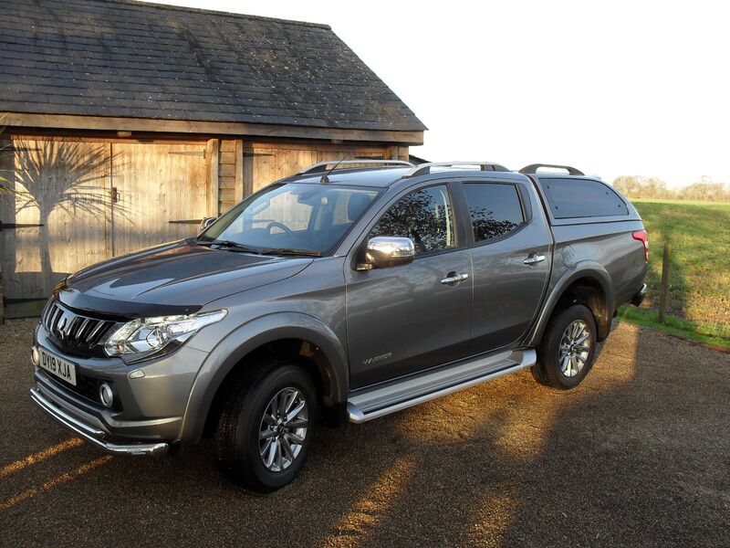 MITSUBISHI L200
