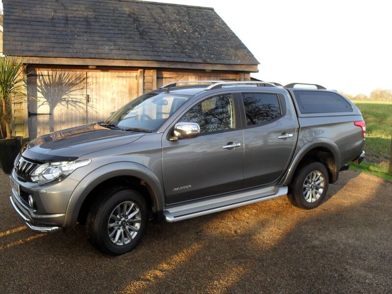 MITSUBISHI L200