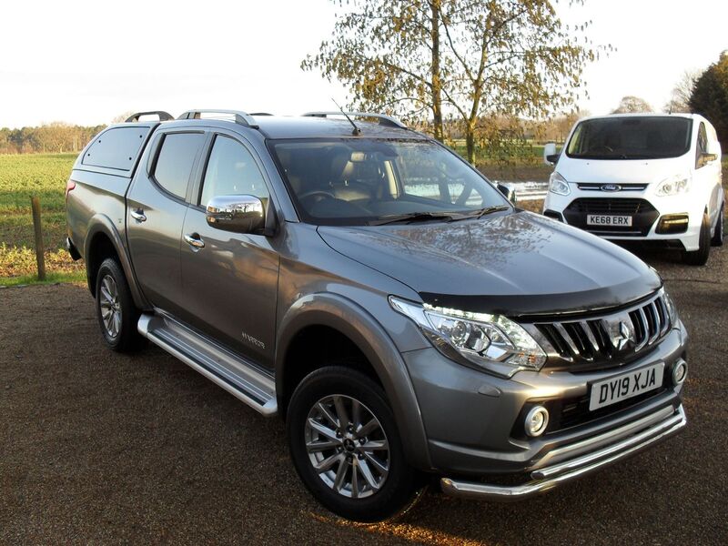 View MITSUBISHI L200 DI-D 4WD WARRIOR DCB