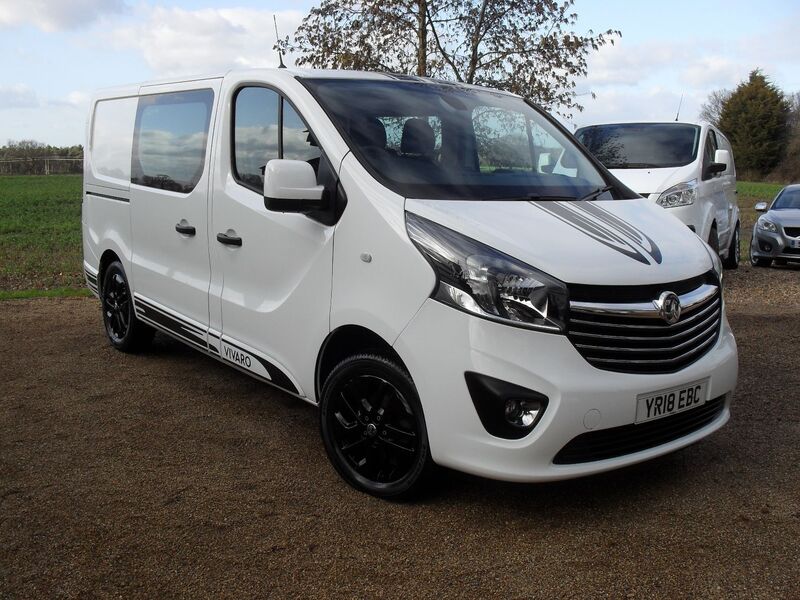 VAUXHALL VIVARO
