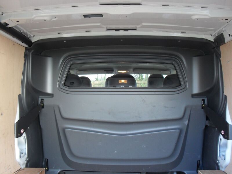 VAUXHALL VIVARO