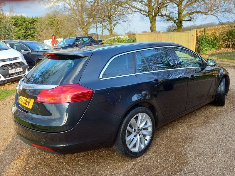 VAUXHALL INSIGNIA
