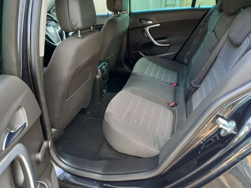 VAUXHALL INSIGNIA