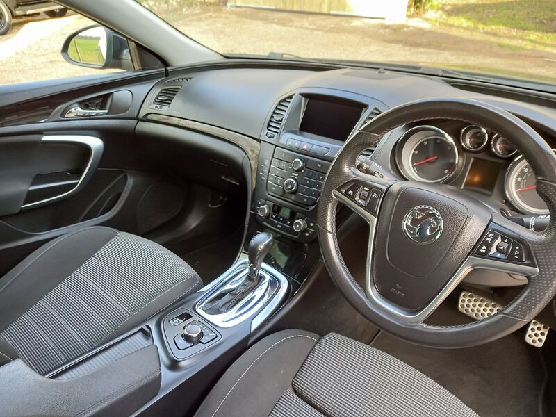 VAUXHALL INSIGNIA