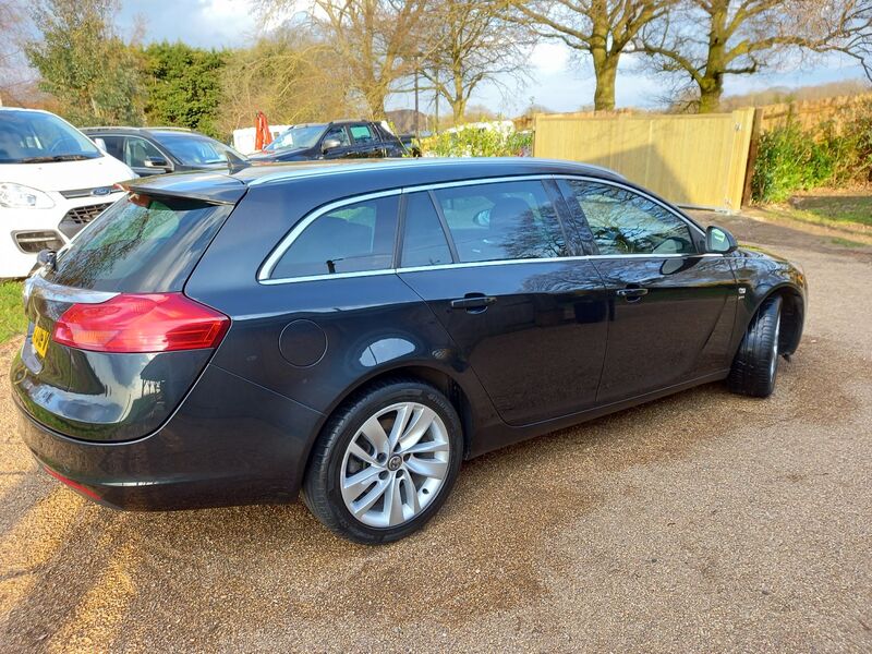 VAUXHALL INSIGNIA