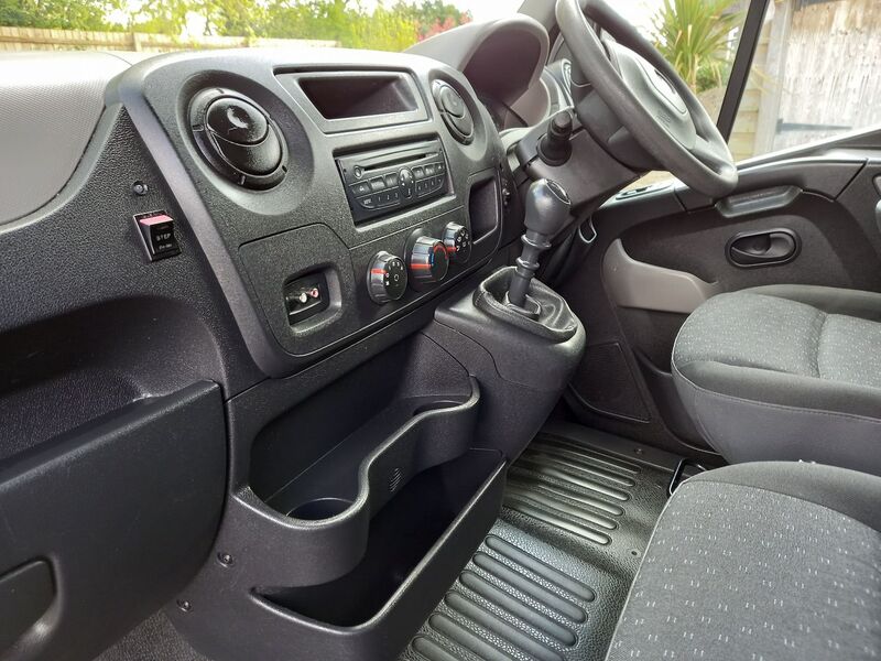 VAUXHALL MOVANO