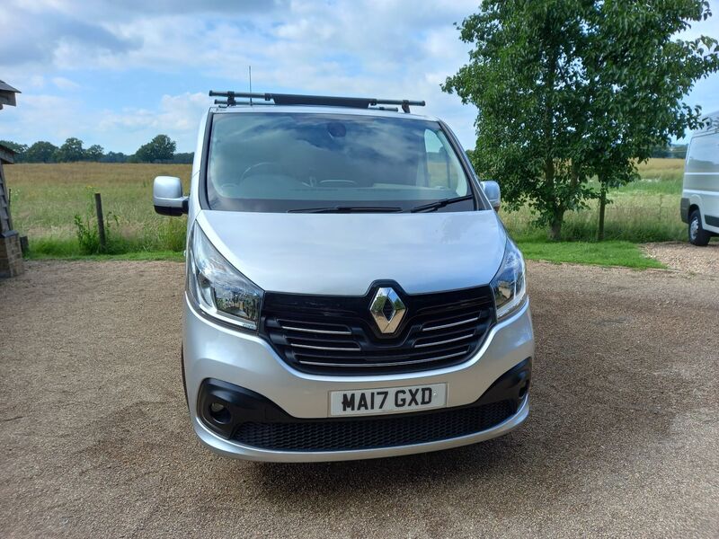 RENAULT TRAFIC