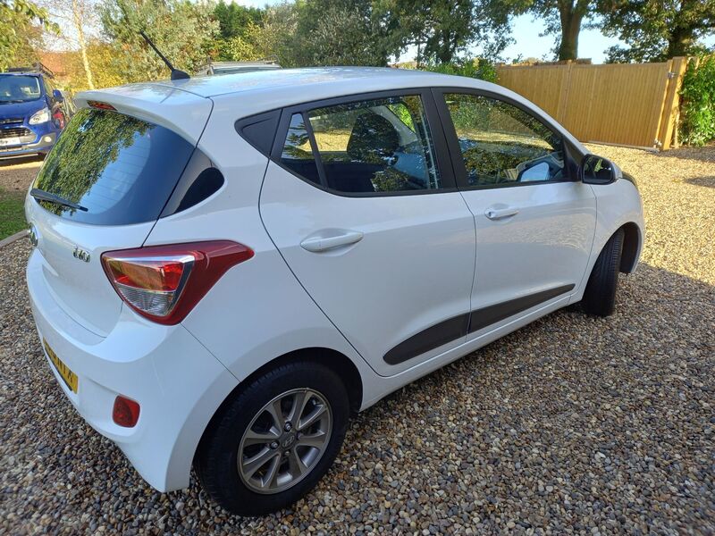HYUNDAI I10