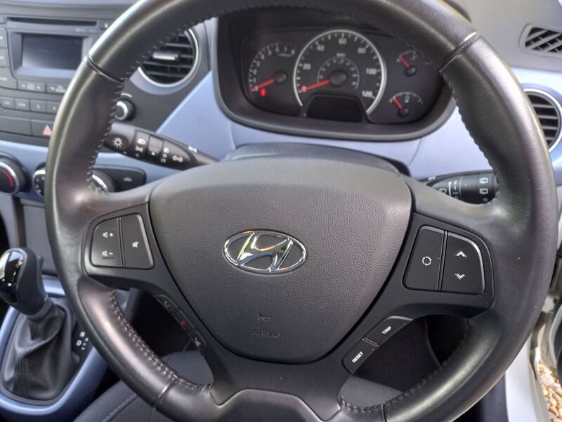 HYUNDAI I10
