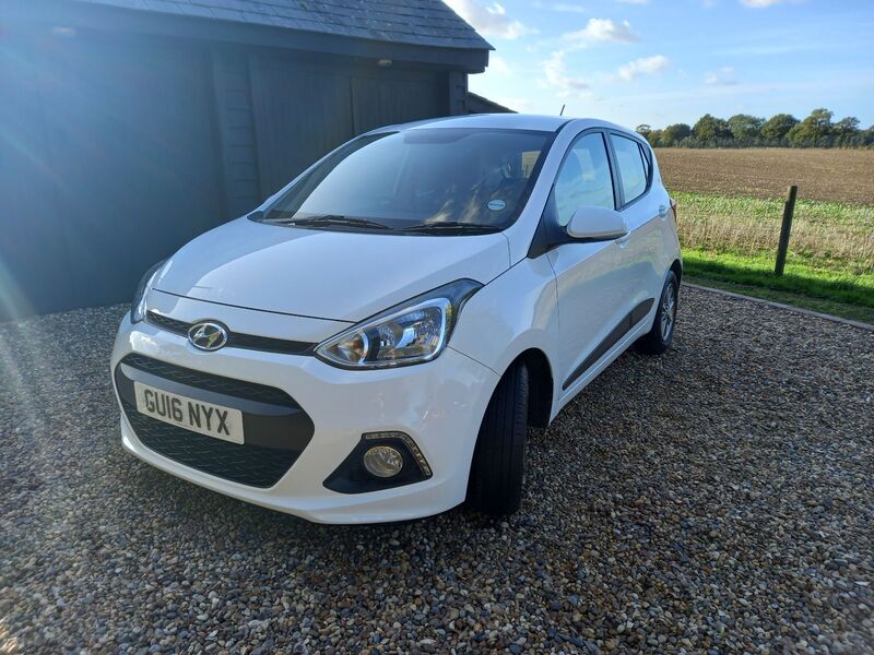 HYUNDAI I10