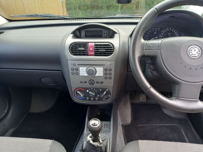 VAUXHALL CORSA